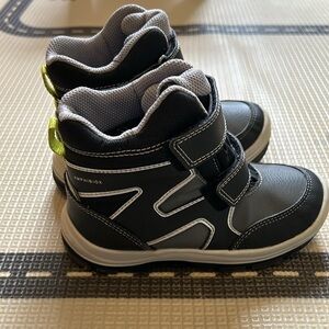EUC Geox mid-season boots size 10(us)